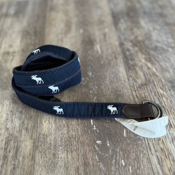 Abercrombie Classic Moose Canvas Belt - Navy & White - Picture 1 of 9